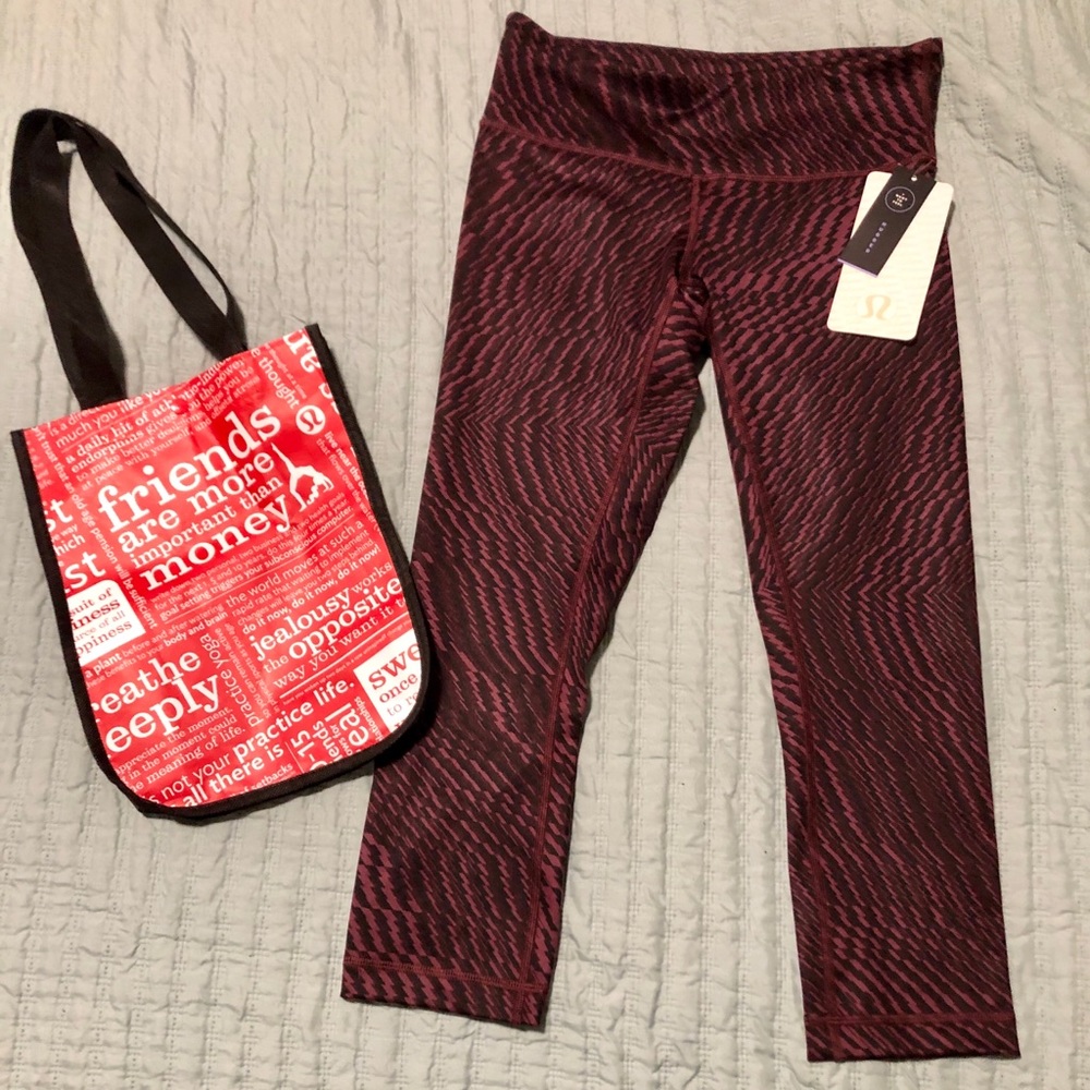 Lululemon Wunder Under Crop III